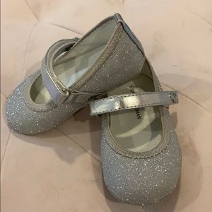 Stuart Weitzman Baby Dancer Shiny Silver - sz: 3